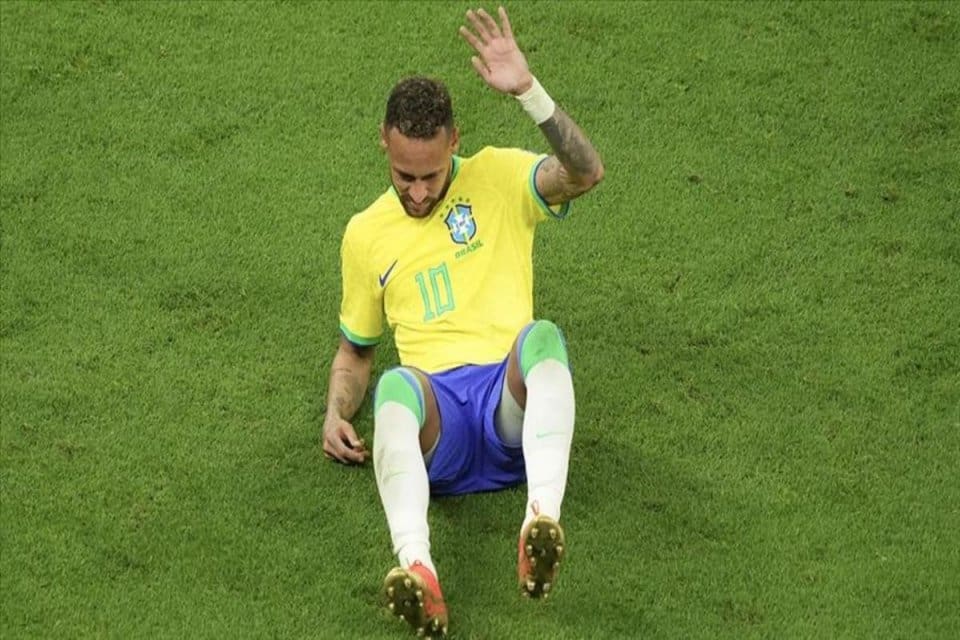 Brezilya teknik direkt&ouml;r&uuml; Tite, sakatlığı iyileşen Neymar'ın yarınki G&uuml;ney Kore