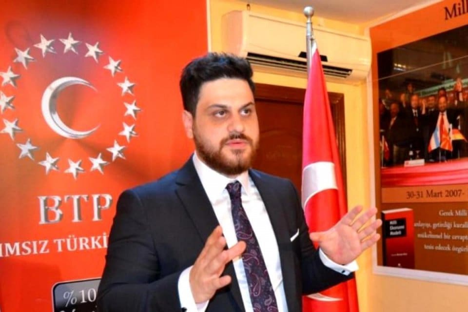 Toplumda altılı masaya katılmaları y&ouml;n&uuml;nde y&uuml;ksek bir talep olduğuna dikkat
