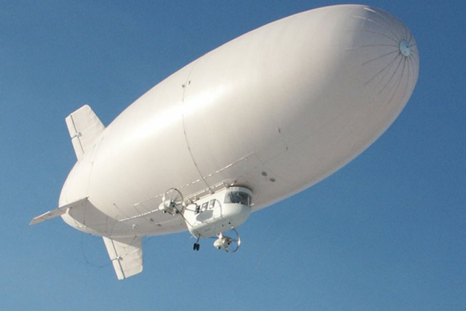 Sığınmacılara karşı kulakları sağır ettiği i&ccedil;in tepki &ccedil;eken &lsquo;ses topu&rsquo;