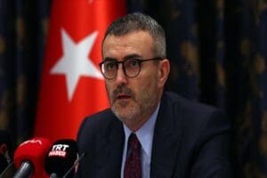 Mahir Ünal, "Kemal Kılıçdaroğlu'nun iddialarını tabii ki gazeteci haberleştirecek. Bu
