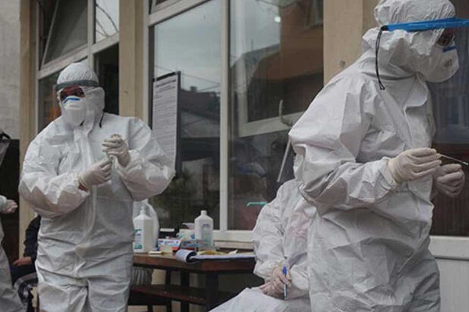 Sağlık Bakanlığı, g&uuml;ncel Covid-19 ilişkili izolasyon ve karantina uygulamalarıyla ilgili