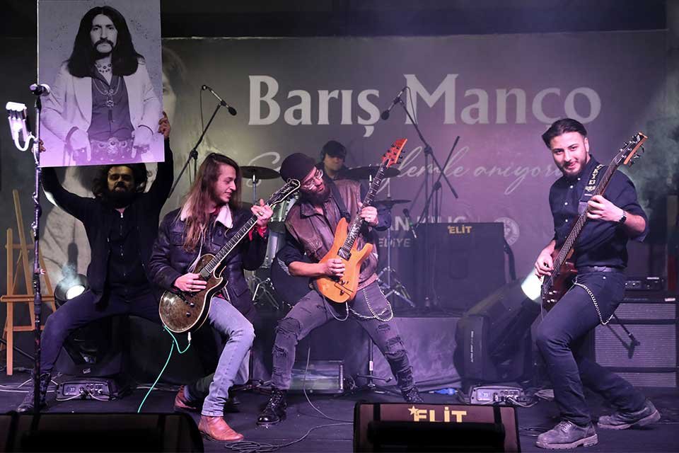 UNUTULMAZ eserleriyle milyonların g&ouml;nl&uuml;nde taht kuran Barış Man&ccedil;o, &ouml;l&uuml;m&uuml;n&uuml;n 23.