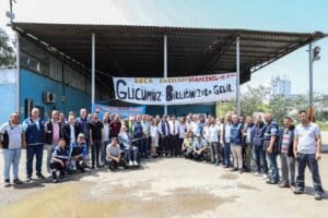 Buca&nbsp;Belediye Başkanı Erhan Kılı&ccedil;, Ramazan Bayramı &ouml;ncesinde mesai arkadaşlarıyla tek