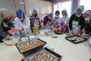 Buca'da&nbsp;a&ccedil;ılan &uuml;cretsiz kişisel gelişim, sanat ve spor kursları yeni d&ouml;nemde