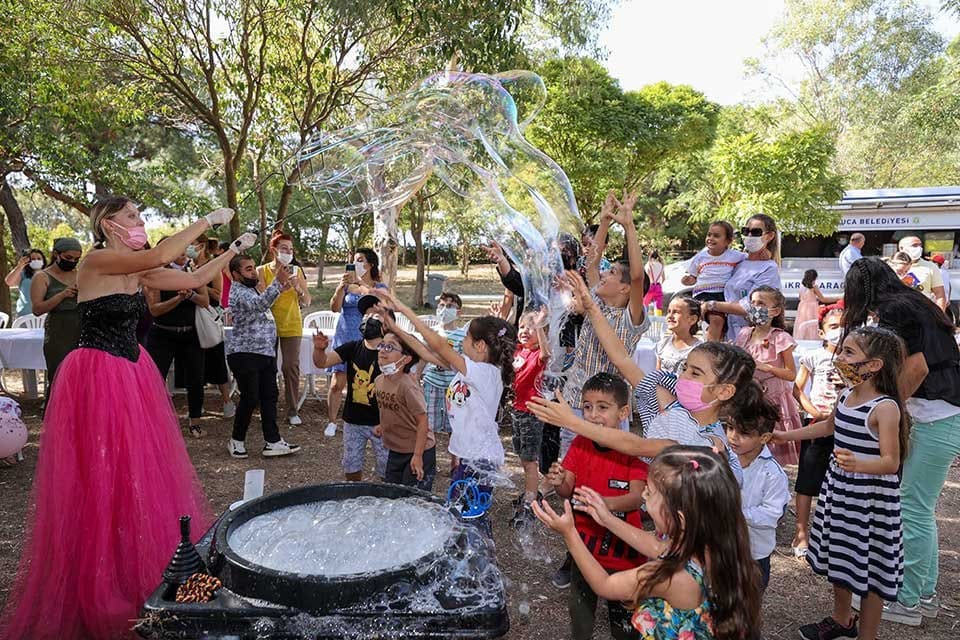 Onkoloji servisinde tedavi g&ouml;ren &ccedil;ocuklar, Buca G&ouml;let&rsquo;te d&uuml;zenlenen moral g&uuml;n&uuml;nde