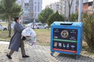 Çevresel sürdürülebilirliğe büyük önem veren Buca Belediyesi, mahalle mahalle geri