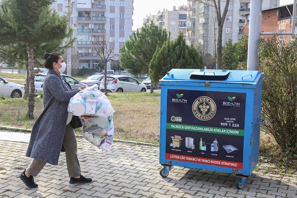 Çevresel sürdürülebilirliğe büyük önem veren Buca Belediyesi, mahalle mahalle geri