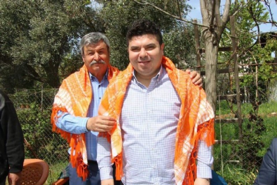 Buca'nın Belenbaşı Mahallesi muhtarı İsmet İlhan hayatını kaybetti. Muhtar İlhan'ın