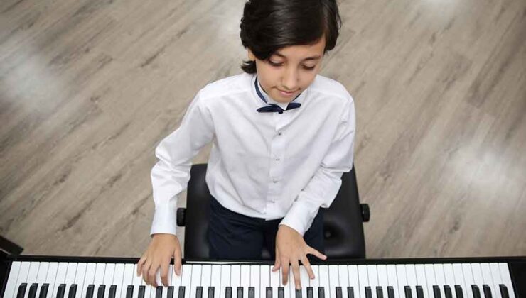 Buca'nın Beethoven'ı… Genç piyanist başarıya doymuyor