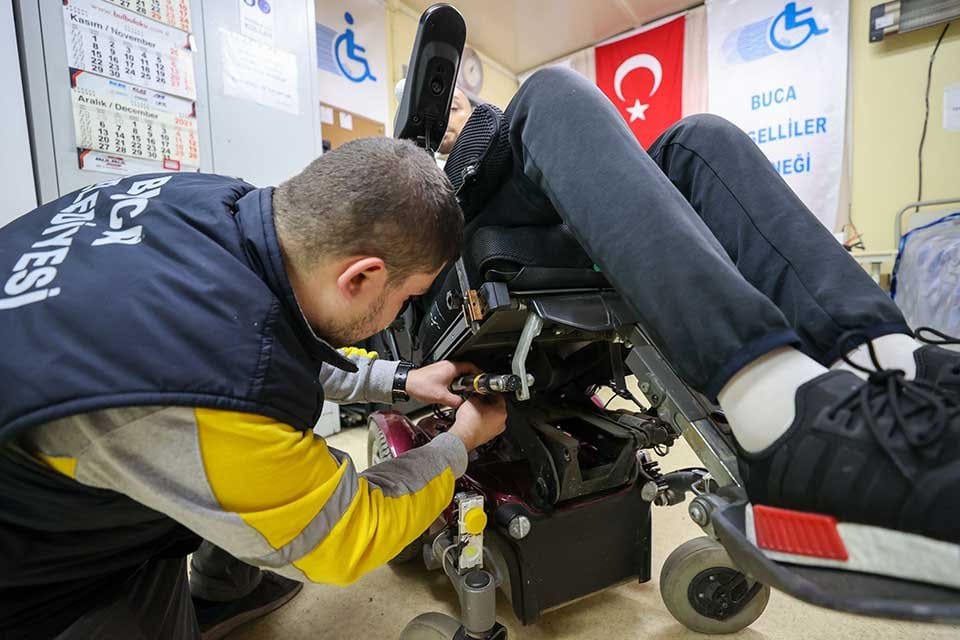 BUCA Belediyesi&rsquo;nin pandemi d&ouml;nemi başında &ldquo;Asla Yolda Kalmayacaksın&rdquo; sloganıyla hayata