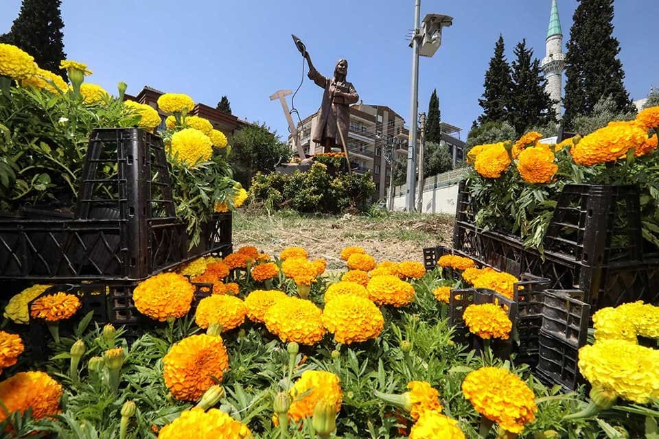 Kenti g&uuml;zelleştirmek ve estetik bir yapı oluşturmak i&ccedil;in &ccedil;alışan Buca