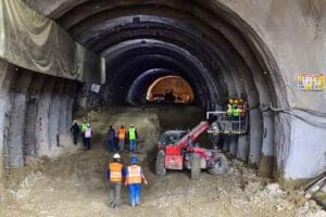 İzmir B&uuml;y&uuml;kşehir Belediyesi, Konak ile Bornova arasını 10 dakikaya indirerek