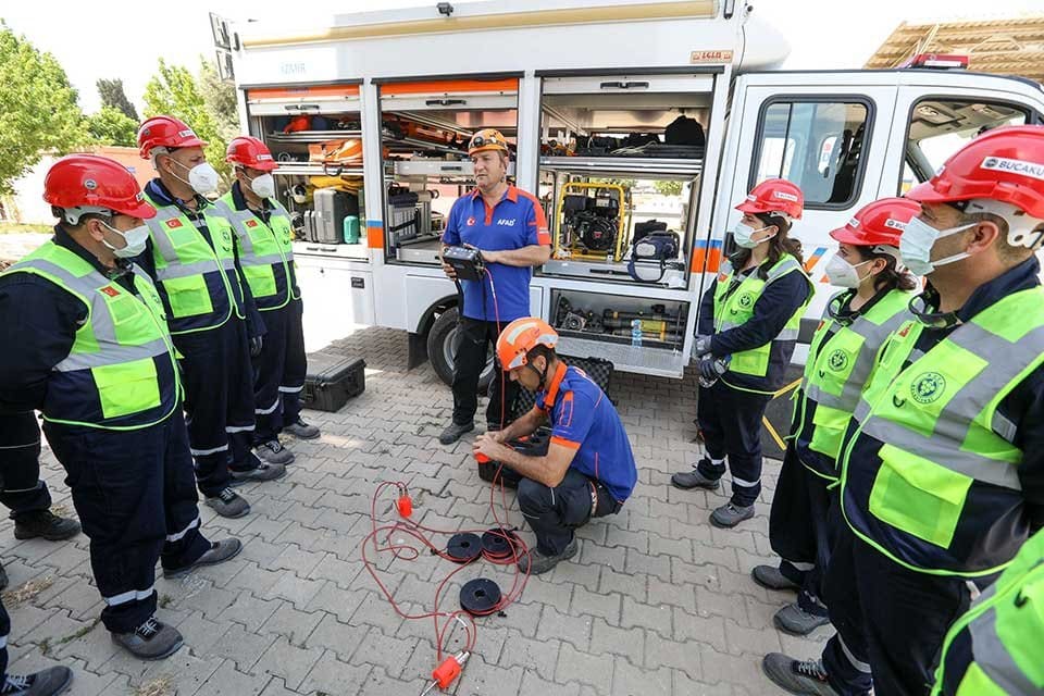 İzmir depremi başta olmak &uuml;zere &uuml;lke genelinde yaşanan t&uuml;m afetlerde