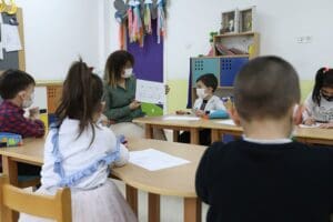 Buca Belediyesi, hem ailelerin ekonomisindeki y&uuml;k&uuml; azaltacak hem de g&uuml;venli