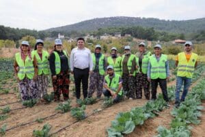 S&uuml;rd&uuml;r&uuml;lebilir kırsal kalkınma projeleri ile &uuml;reticinin y&uuml;z&uuml;n&uuml; g&uuml;ld&uuml;r&uuml;rken gen&ccedil; işsizliğine