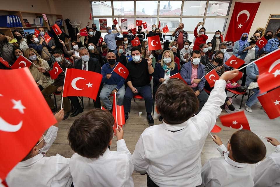 Buca&rsquo;nın bilim &uuml;ss&uuml; Kızıl&ccedil;ullu Bilim ve Sanat Merkezi, cumhuriyetin 98.