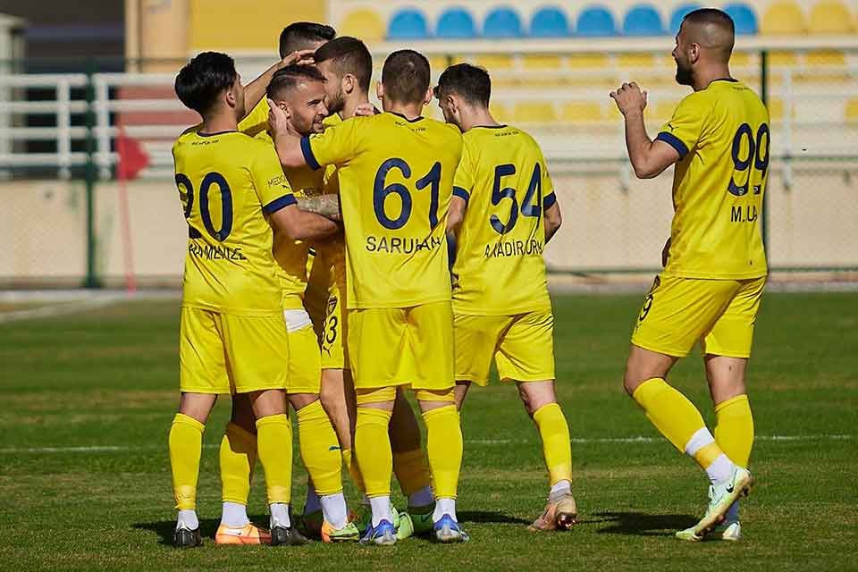 TFF 2'nci Lig Kırmızı Grup'ta art arda dördüncü galibiyetini Fethiyespor'u
