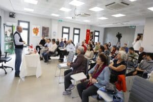 Gıda M&uuml;hendisi, akademisyen Dr. B&uuml;lent Şık, D&uuml;nya &Ccedil;ocuk Hakları G&uuml;n&uuml;