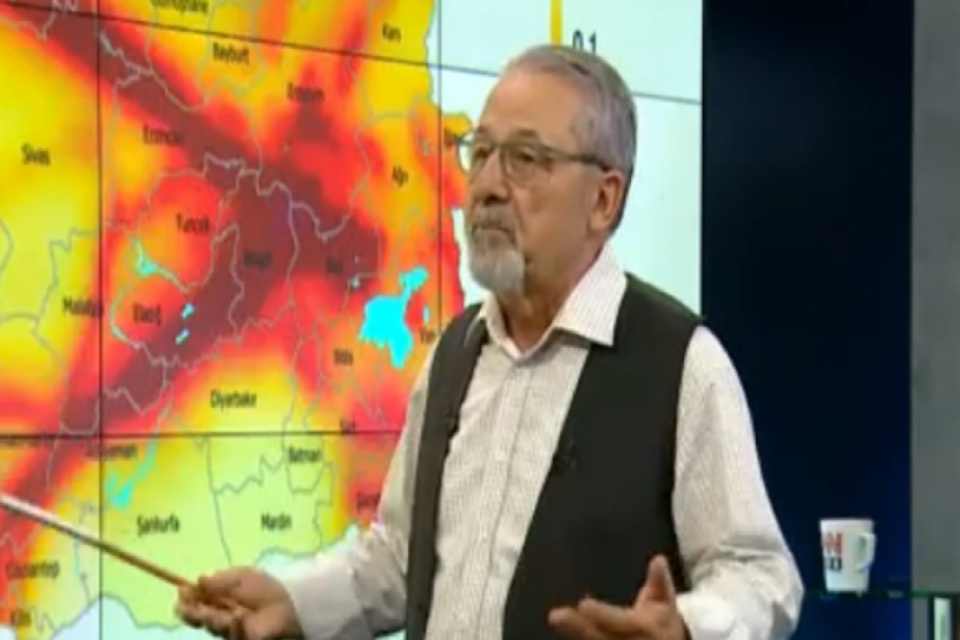 Prof. Dr. Naci G&ouml;r&uuml;r, sosyal medya hesabından, bug&uuml;n akşam saatlerinde