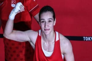 2020 Tokyo Olimpiyat Oyunları'nın altıncı g&uuml;n&uuml;nde boksta kadınlar 51 kiloda