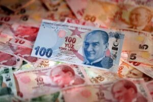 B&uuml;t&ccedil;e dengesi, Ağustos'ta 3.6 milyar TL fazla verdi. Faiz dışı