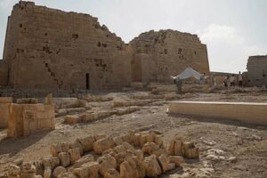 Mısır'ın efsanevi ismi Kleopatra'nın mezarının nihayet bulunduğu d&uuml;ş&uuml;n&uuml;l&uuml;yor. Arkeologlar, şimdi