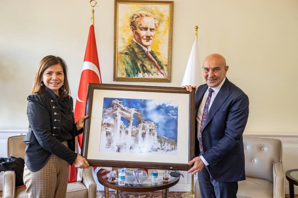 İzmir B&uuml;y&uuml;kşehir Belediye Başkanı Tun&ccedil; Soyer kentin en b&uuml;y&uuml;k yatırımı