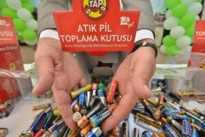 İzmir B&uuml;y&uuml;kşehir Belediyesi&rsquo;nin Taşınabilir Pil &Uuml;reticileri ve İthalat&ccedil;ılar Derneği&nbsp; ile