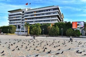 İzmir B&uuml;y&uuml;kşehir Belediyesi, depremde hasar g&ouml;rd&uuml;ğ&uuml; i&ccedil;in boşaltılan ana hizmet