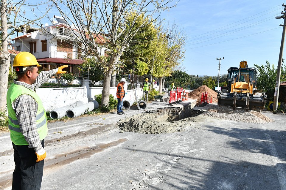 İzmir’in önemli turizm merkezlerinden Dikili, Foça ve Karaburun İzmir Büyükşehir