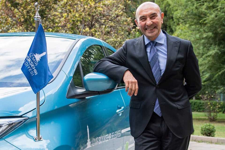 İzmir B&uuml;y&uuml;kşehir Belediye Başkanı Tun&ccedil; Soyer&rsquo;in &ccedil;evre dostu ulaşım vizyonu