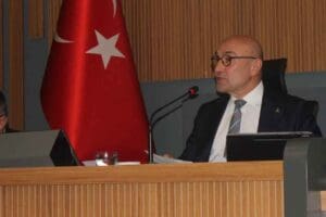 İzmir B&uuml;y&uuml;kşehir Belediyesi'nin 2023 Mali B&uuml;t&ccedil;e ve performasının konuşulduğu uzun