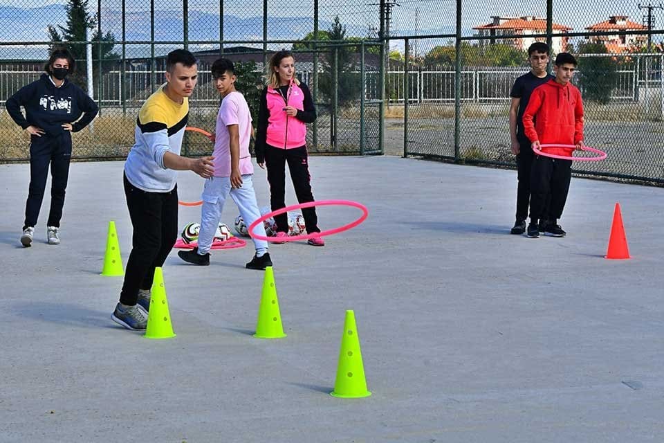 İzmir B&uuml;y&uuml;kşehir Belediyesi Başkanı Tun&ccedil; Soyer&rsquo;in eğitim ve spor kenti