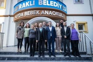 İzmir B&uuml;y&uuml;kşehir Belediye Başkanı Tun&ccedil; Soyer, Bayraklı&rsquo;da devam eden yatırımları