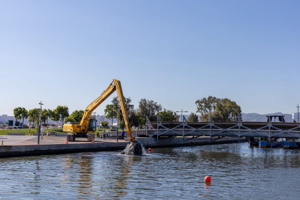 İzmir B&uuml;y&uuml;kşehir Belediyesi İZSU Genel M&uuml;d&uuml;rl&uuml;ğ&uuml; Bostanlı Deresi&rsquo;nde kapsamlı bir