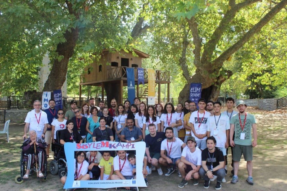 İzmir B&uuml;y&uuml;kşehir Belediye Başkanı Tun&ccedil; Soyer&rsquo;in &ldquo;Başka Bir Engelli Politikası