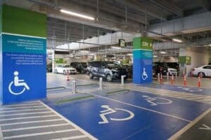 İzmir B&uuml;y&uuml;kşehir Belediyesi engelli yurttaşların İZELMAN otoparklarından indirimli faydalanmasını kolaylaştırmak
