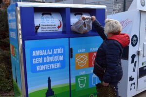 Sürdürülebilir atık yönetimi uygulamaları ile öne çıkan İzmir Büyükşehir Belediyesi,