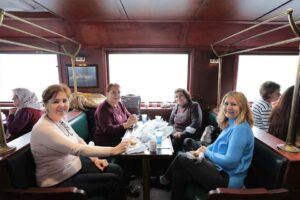 İzmir B&uuml;y&uuml;kşehir Belediyesi, 8 Mart D&uuml;nya Kadınlar G&uuml;n&uuml;&rsquo;nde&nbsp; nostaljik Bergama