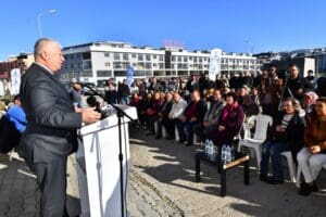 Yerelde kalkınma hedefiyle k&uuml;&ccedil;&uuml;k &uuml;reticiyi desteklemeye devam eden İzmir B&uuml;y&uuml;kşehir