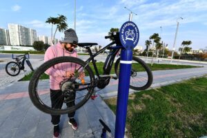 İzmir Büyükşehir Belediyesi, motorlu ulaşımı azaltma, bisikletli ve yaya ulaşımını