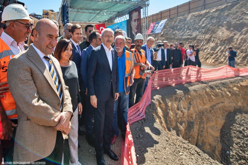 117 kişinin yaşamını yitirdiği 30 Ekim depreminin ikinci yıl d&ouml;n&uuml;m&uuml;