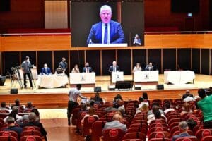 İzmir B&uuml;y&uuml;kşehir Belediye Meclisi&rsquo;nde grubu olan CHP, İyi Parti, AK
