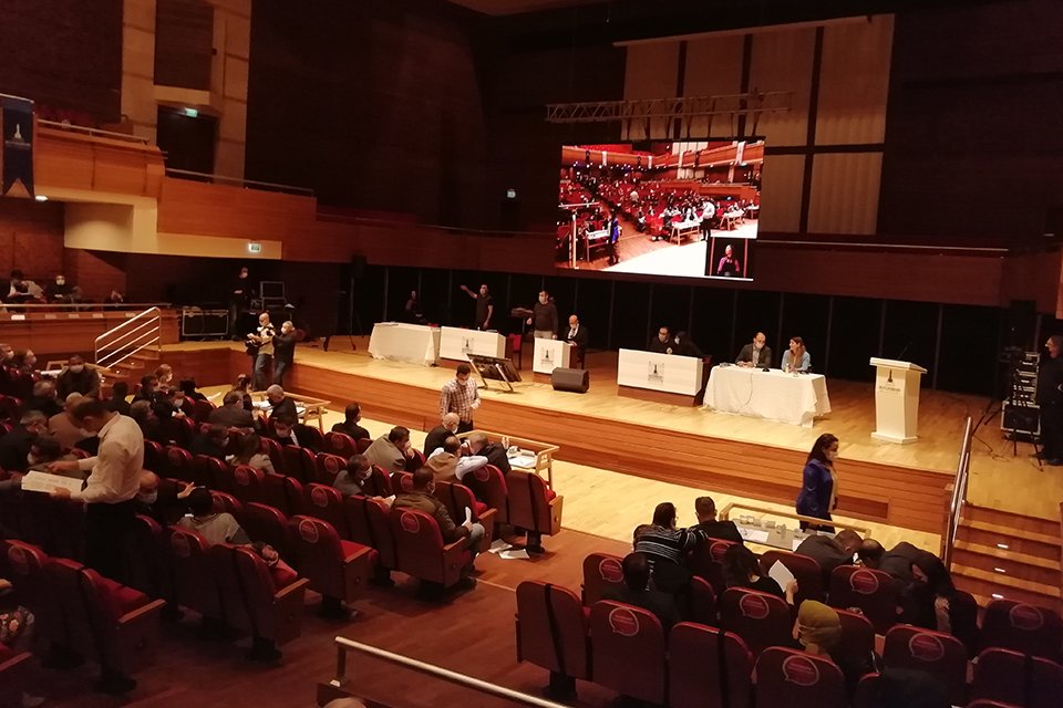 İzmir B&uuml;y&uuml;kşehir Belediye Meclisi Ocak Ayı birinci oturumu Agamemnon krizi