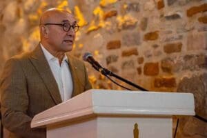 Tarihi Liman Kenti'nin tanınırlığını arttırmak amacıyla &ccedil;alışmalarını s&uuml;rd&uuml;ren İzmir B&uuml;y&uuml;kşehir