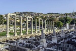 İzmir B&uuml;y&uuml;kşehir Belediyesi antik kentlerdeki kazı &ccedil;alışmalarına destek olmaya devam