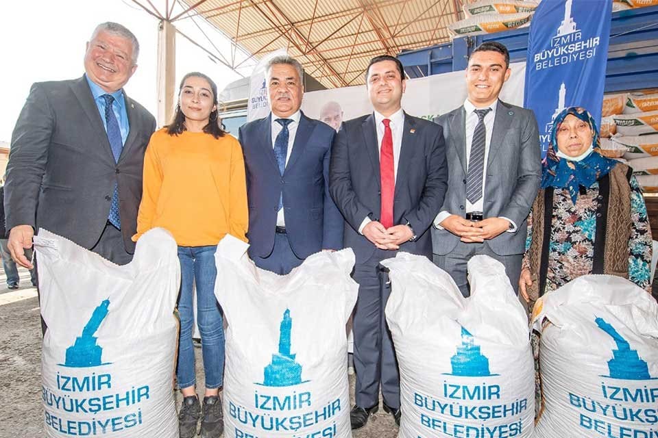 İzmir B&uuml;y&uuml;kşehir Belediye Başkanı Tun&ccedil; Soyer&rsquo;in &ldquo;Başka Bir Tarım M&uuml;mk&uuml;n&rdquo;
