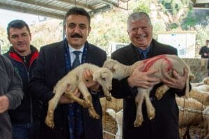 İzmir B&uuml;y&uuml;kşehir Belediye Başkanı Tun&ccedil; Soyer&rsquo;in &ldquo;Başka Bir Tarım M&uuml;mk&uuml;n&rdquo;