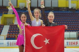 Artistik Buz Pateni Milli Takımı, Bulgaristan'da d&uuml;zenlenen Sofya Trophy Kupası'nda