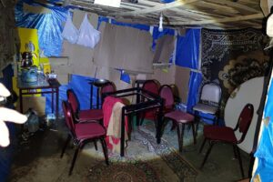 İzmir'in Bornova ve Kınık ilçelerinde yapılan baskınlarda, 24 kişiye 'kumar